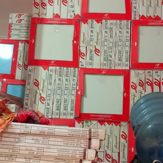 KERAMIK PUTIH 40/40 M - WHITE ARWANA 4660 PUTIH