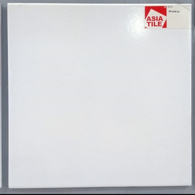 KERAMIK PUTIH 40/40 M MORANO WHITE 78 L ASIATILE 1DOS=6LEMBAR (0.96M²) (AA)