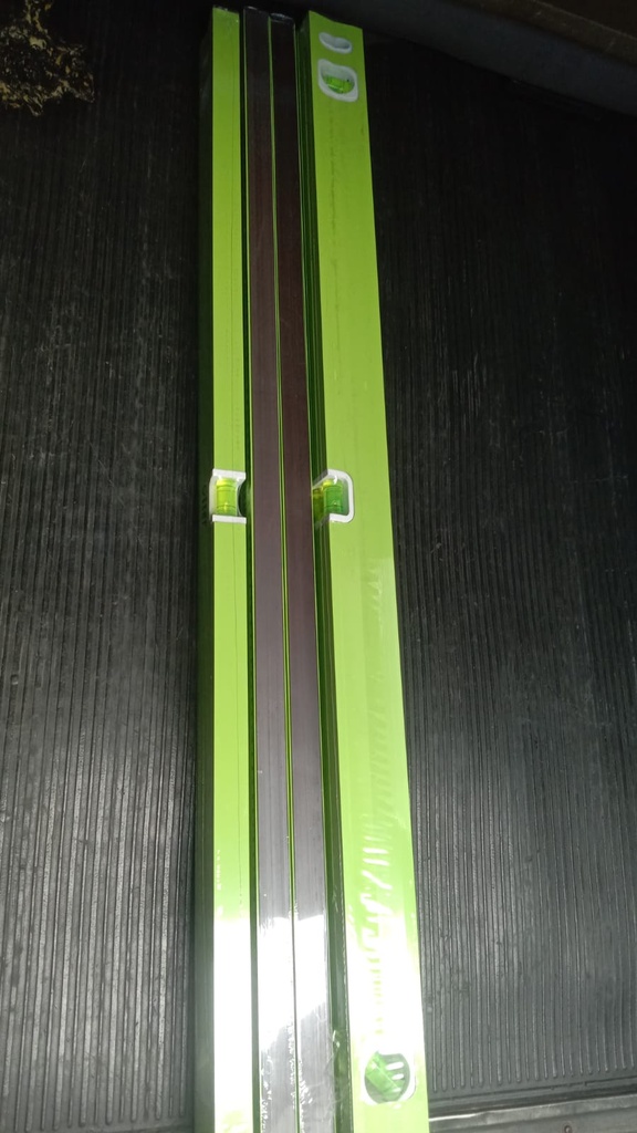 WATERPASS MAGNET 40" (100CM) (AA)